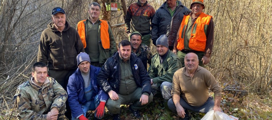 Lovni reviri sekcije Gračanica bogatiji za još jednu automatsku hranilicu